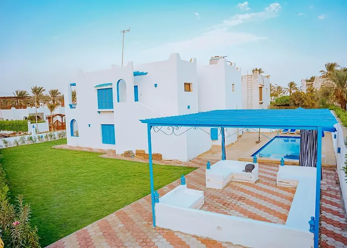 Villa For Rent In Tunis Village