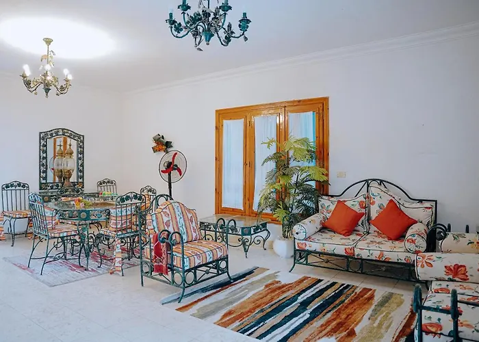Villa For Rent In Tunis Village